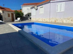 Holiday home Nancy with swimming pool